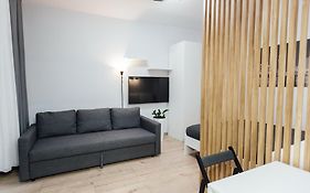 Petrovdom 2-237 Apartment In Warsaw, Rc Bliska Wola Tower